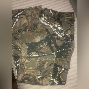 SHEIN Camouflage Patterned Apparel